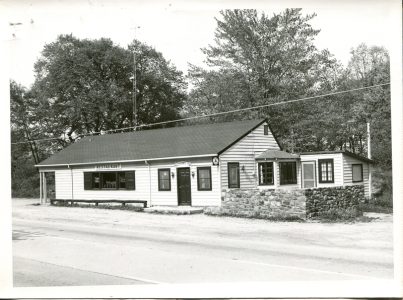 Patterson, NY, Rt 22 #?_1955 (The Little Inn)