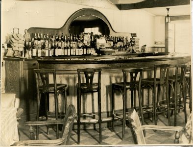 Patterson, NY, Rt 22 #?_1941 (The Log Cabin)