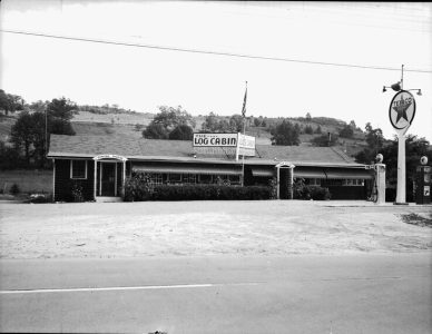 Patterson, NY, Rt 22 #?_1941 (The Log Cabin)