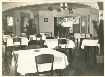 Patterson, NY, Rt 22 #?_1941 (The Log Cabin)