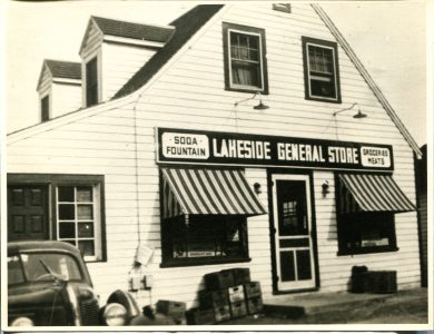 Patterson, NY, Putnam Lake, Haviland Dr #105_1947 (Lakeside General Store & Frozen Food Center)