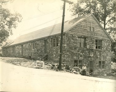 Patterson, NY, Putnam Lake, HavilandDr #83_1937 (Lake Shore Inn & grocery)