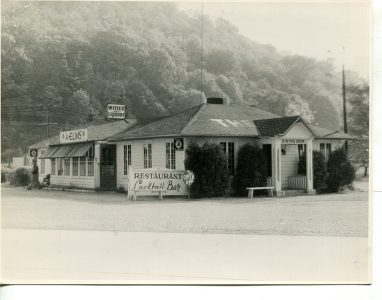 Patterson, NY, Rt 22 #2600_1949 (The Elms—Restaurant & Cocktail Bar)