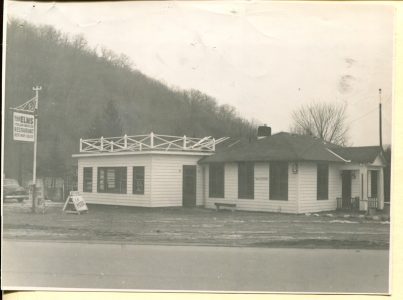 Patterson, NY, Rt 22 #2600_1953 (The Elms Restaurant)