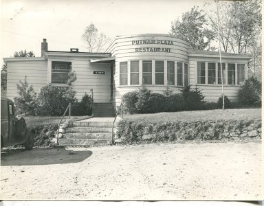 Patterson, NY, Putnam Lake, Haviland Dr_1945 (The Gay Tavern)
