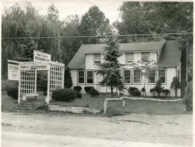 Patterson, NY, Rt22 #2200_1950 (Royal Manor)
